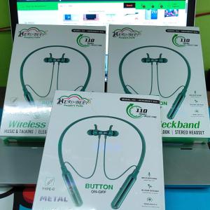MODEL NO. HEROBEET S30 110HR  NECKBAND